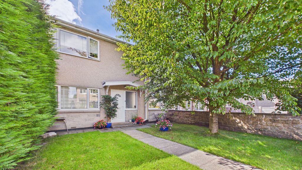Property photo 1 of 29