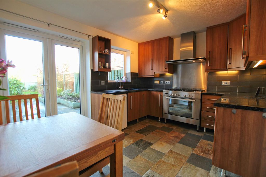 Property photo 3 of 13 Img_6026_Lzn.Jpg