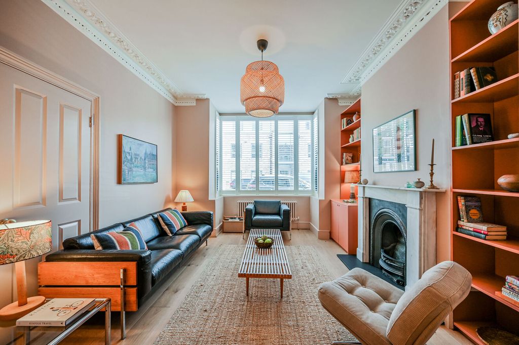 Property photo 2 of 55