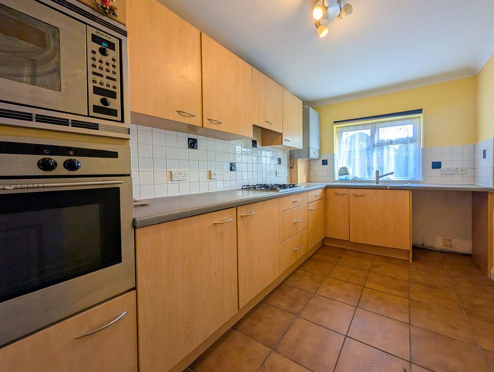 Property photo 2 of 9