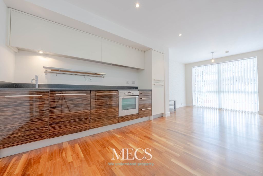 Property photo 2 of 7 4368892
