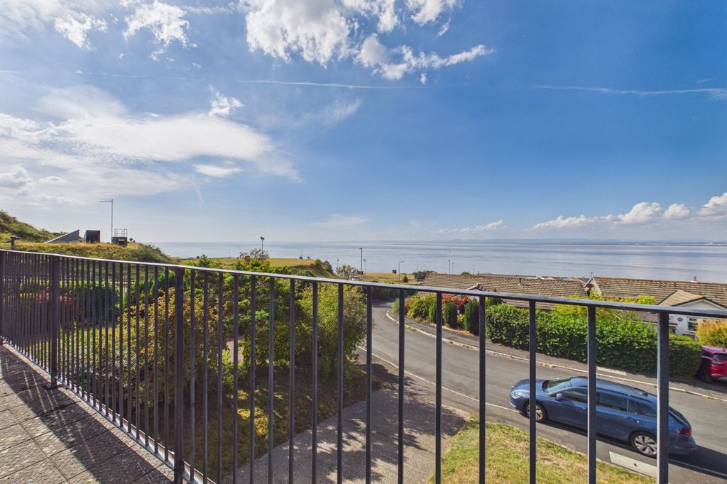 Property photo 2 of 17 Balcony