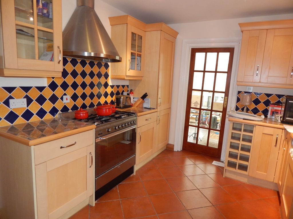 Property photo 2 of 7