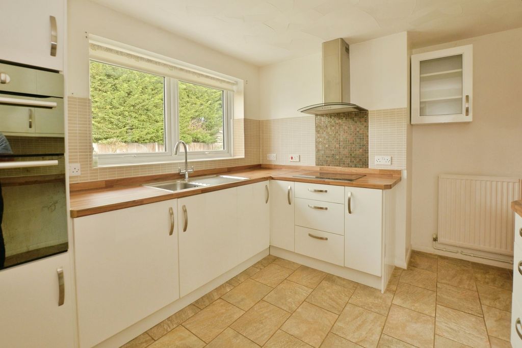 Property photo 3 of 16 Pbox-Img.Jpg