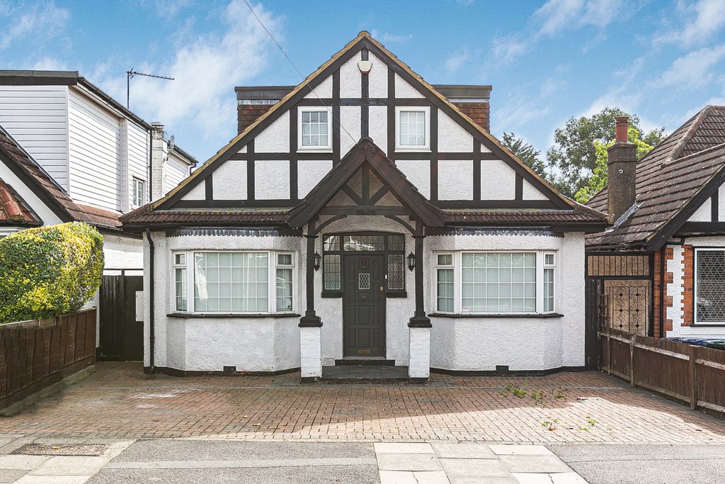 Property photo 1 of 26