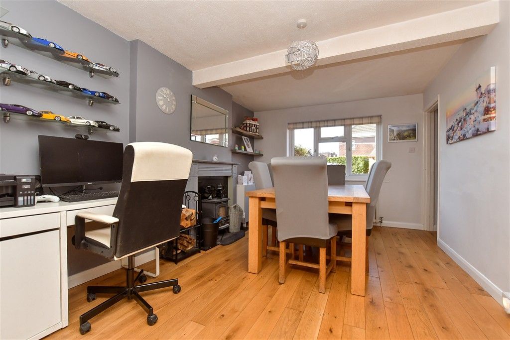 Property photo 2 of 15 Dining Area