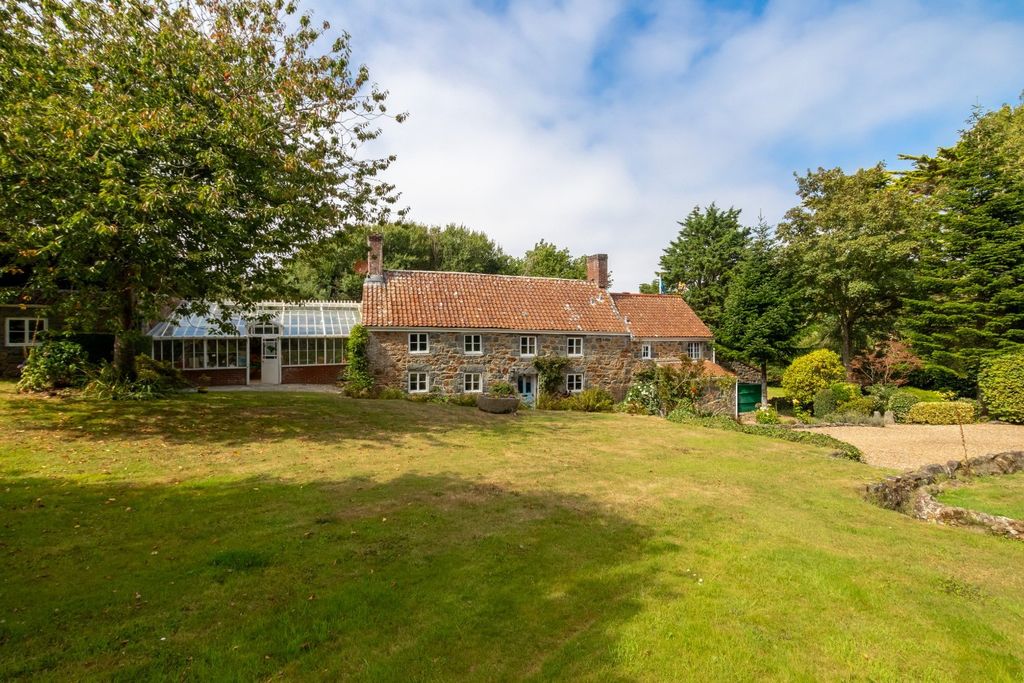 Property photo 2 of 50 Picture No. 25