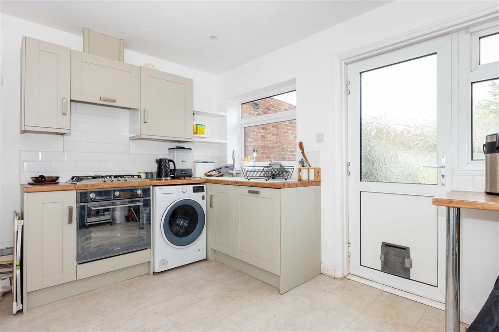 Property photo 2 of 12 Leighrd-13.Jpg