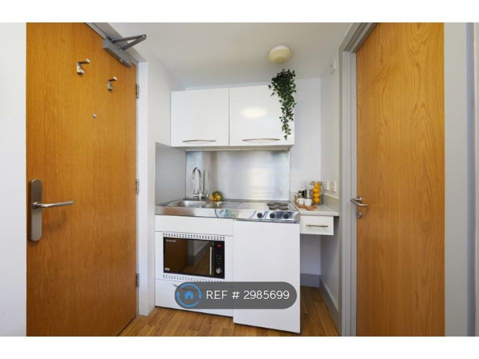 Property photo 3 of 4