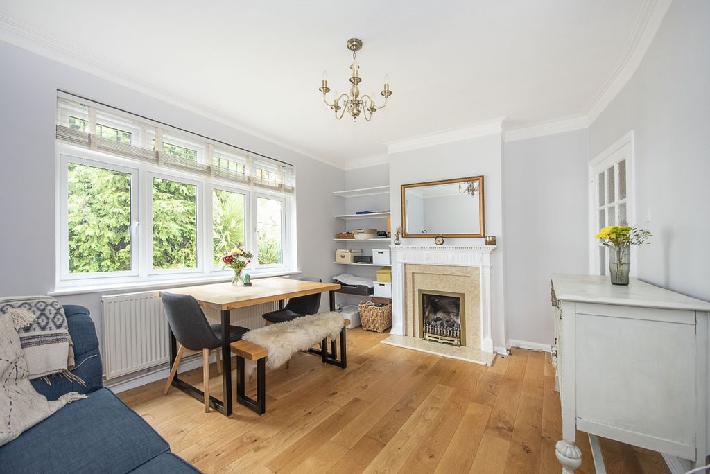 Property photo 2 of 9