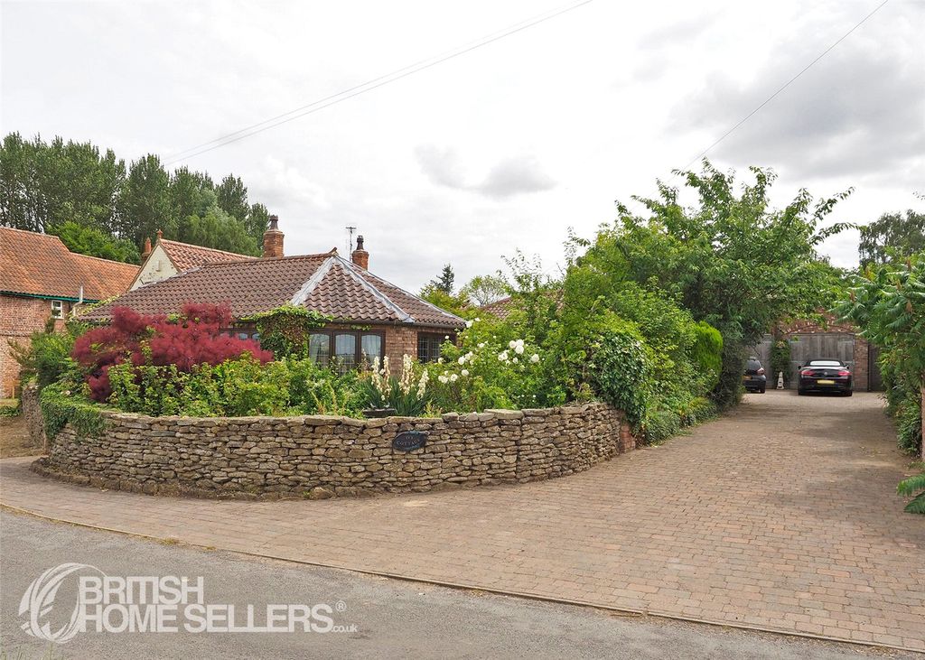 Property photo 1 of 34 Picture No. 03