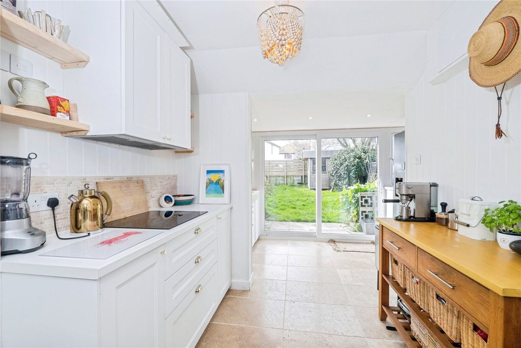 Property photo 3 of 13 Kitchen Diner