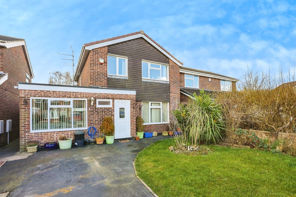 Property photo 1 of 15