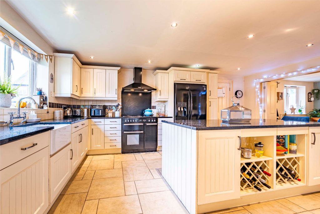 Property photo 3 of 23 Photo 3