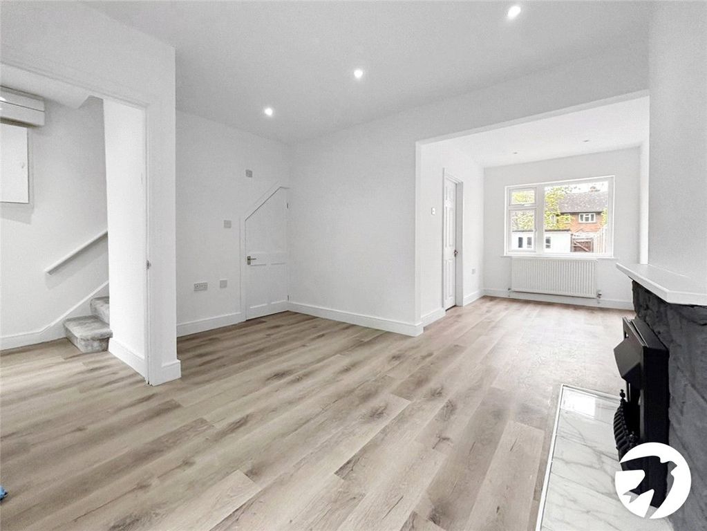 Property photo 3 of 10 Living Area/ Dining