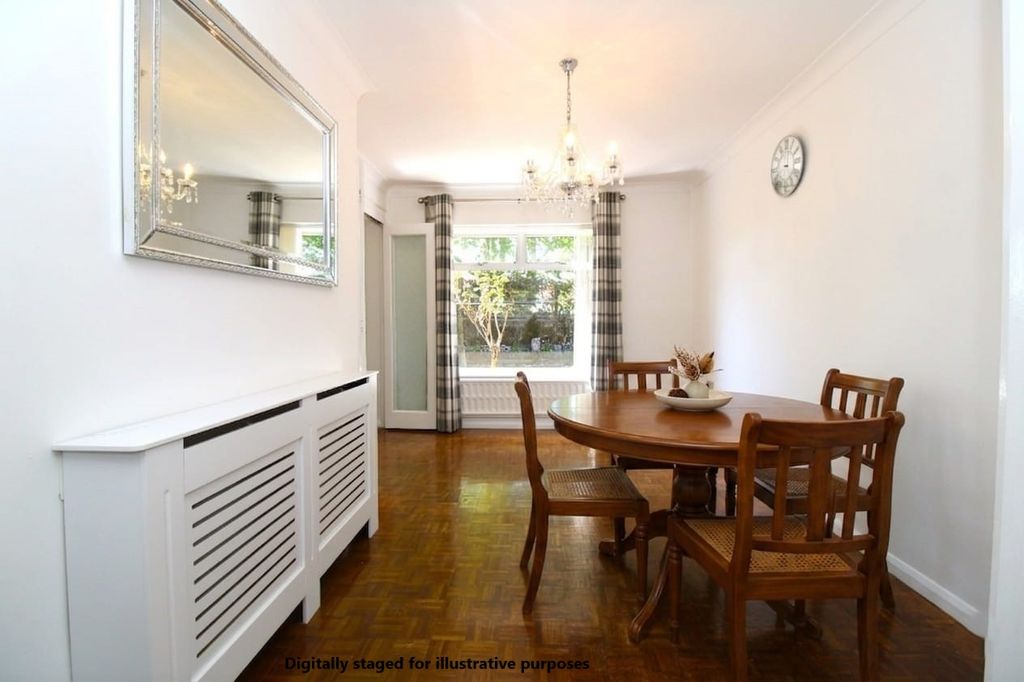 Property photo 3 of 20 Dining Room