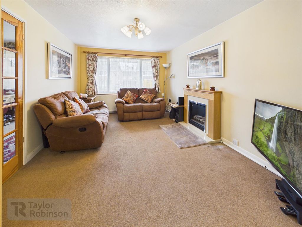 Property photo 2 of 15 Cam02600G0-Pr0690-Still025.Jpg