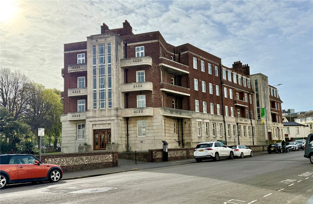 Property photo 1 of 9 Picture No. 11