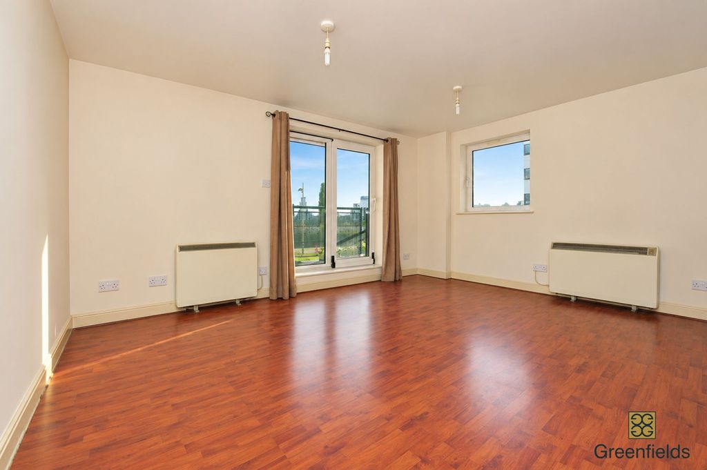 Property photo 2 of 9