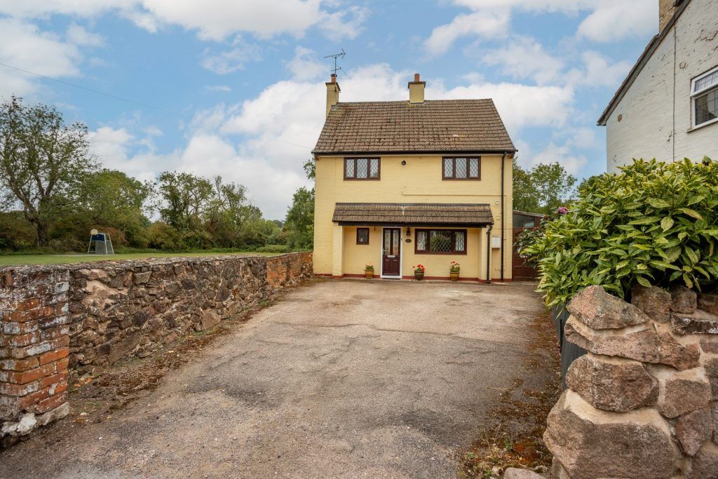 Property photo 1 of 36