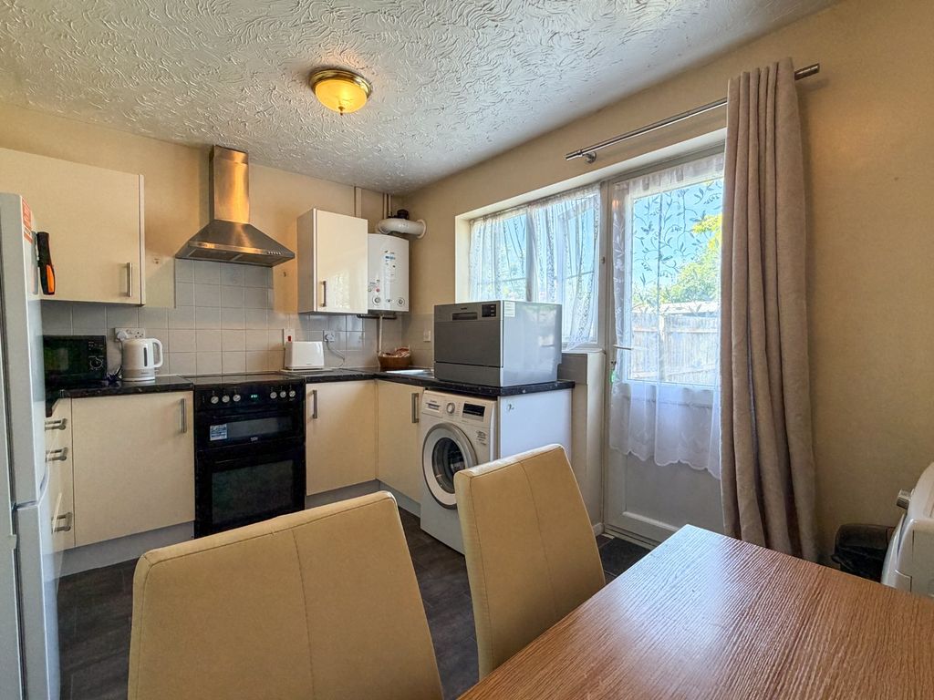 Property photo 3 of 9 5257796