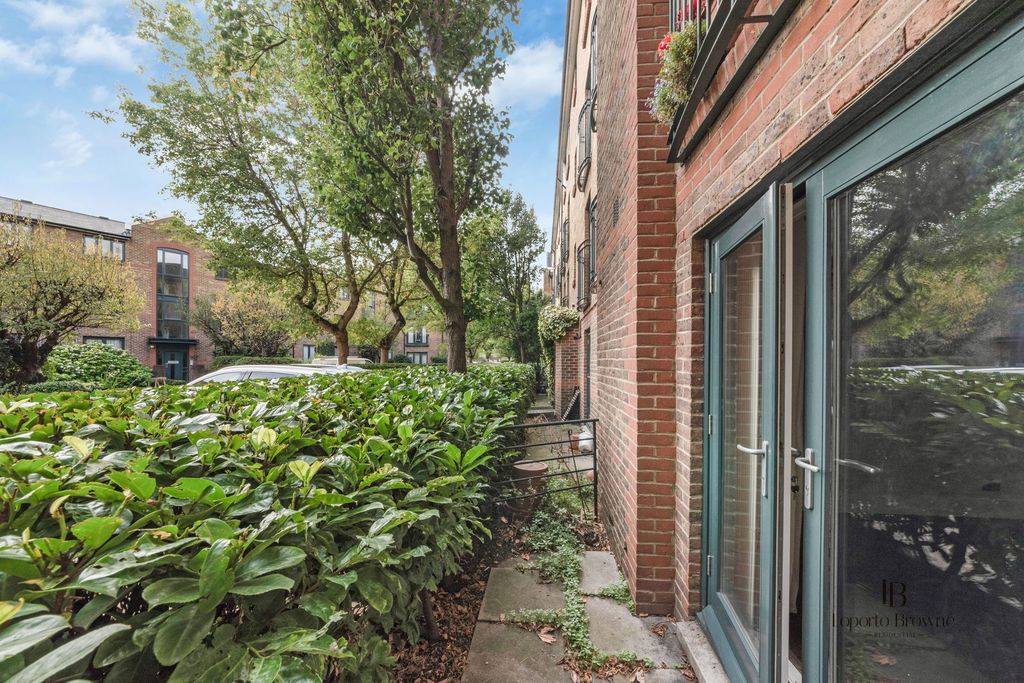 Property photo 3 of 18