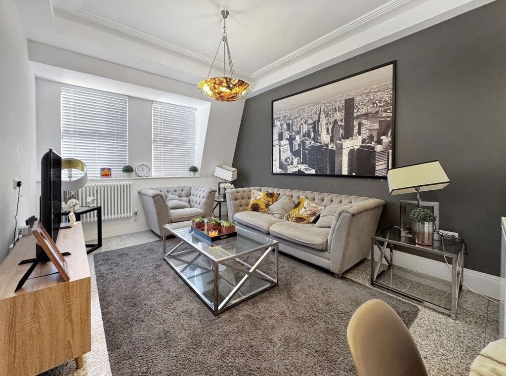 Property photo 3 of 10 Living Area