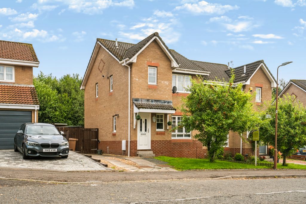 Property photo 1 of 28