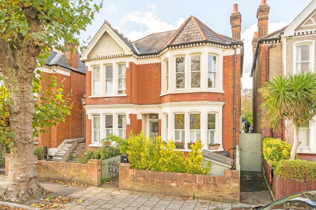 Property photo 1 of 9