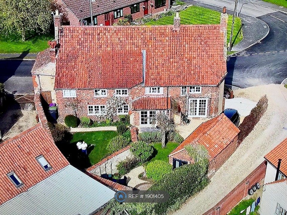Property photo 3 of 21