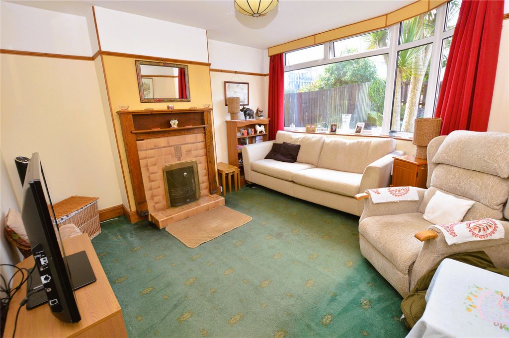 Property photo 3 of 13 Picture No. 18