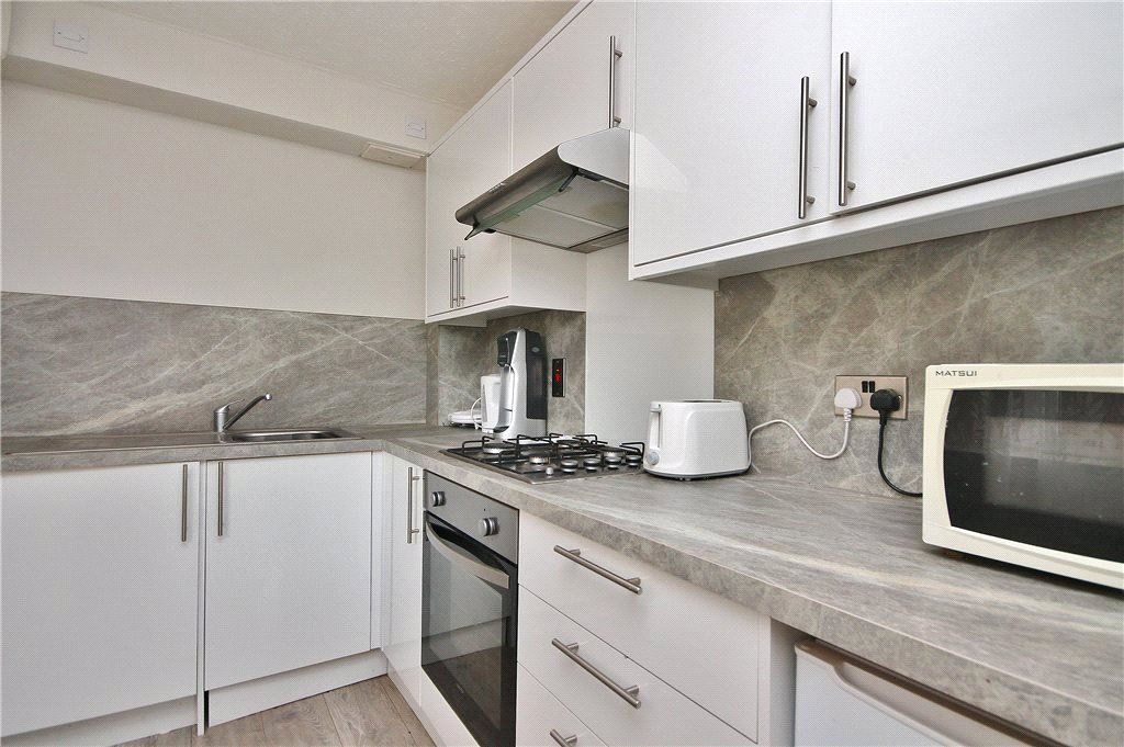 Property photo 1 of 8 Kitchen