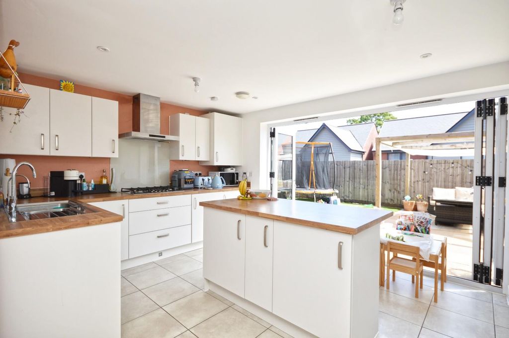 Property photo 2 of 23 Open Plan Kitchen/Living Area