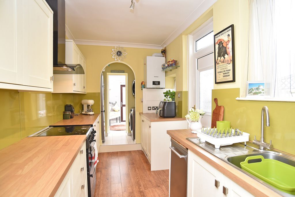 Property photo 3 of 15 App_2949