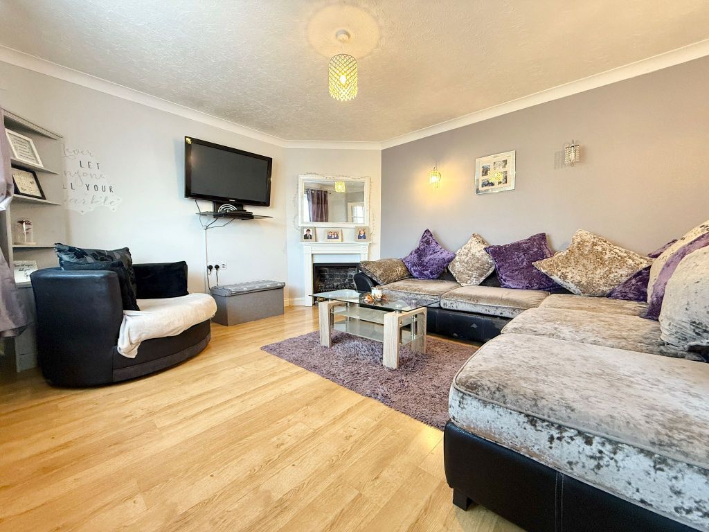 Property photo 2 of 15