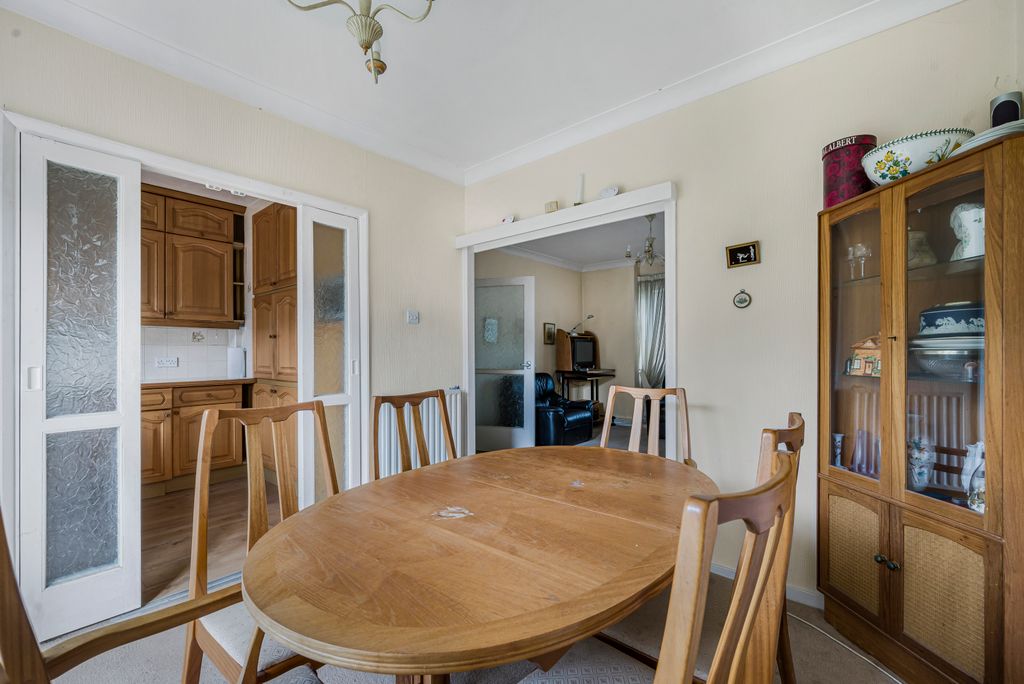 Property photo 3 of 15 Dining Room