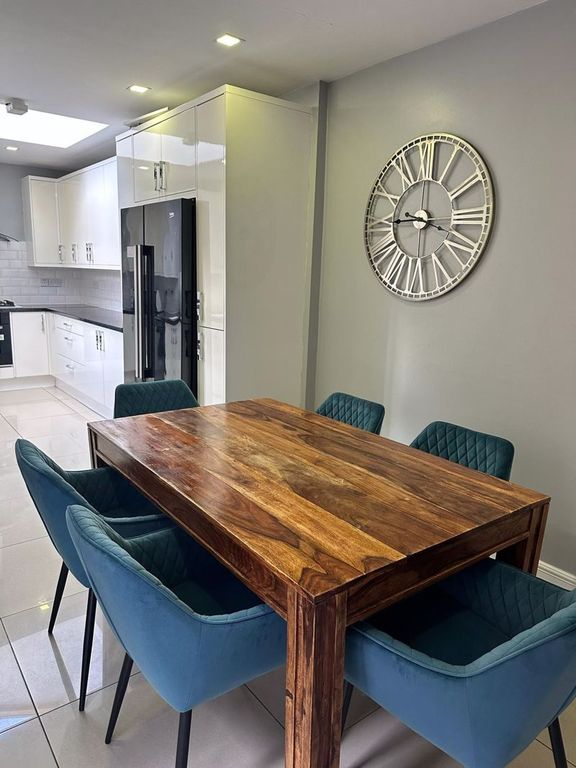 Property photo 3 of 10 Photo 3