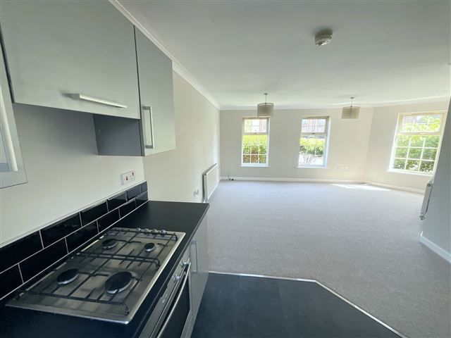 Property photo 3 of 19 Kitchen/Living Room