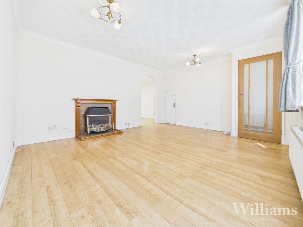 Property photo 3 of 29