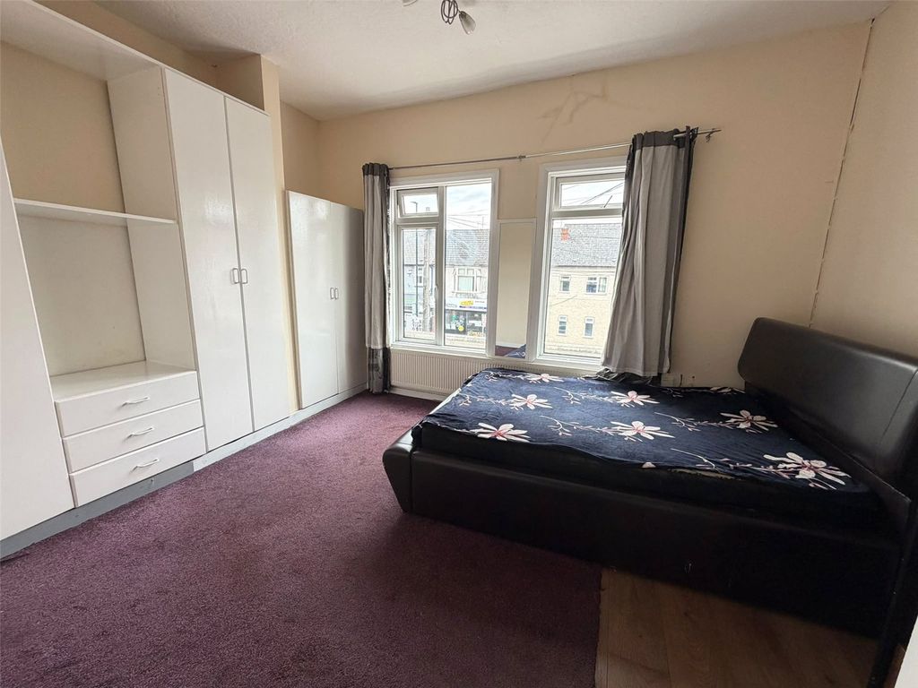 Property photo 2 of 10 Picture No. 02