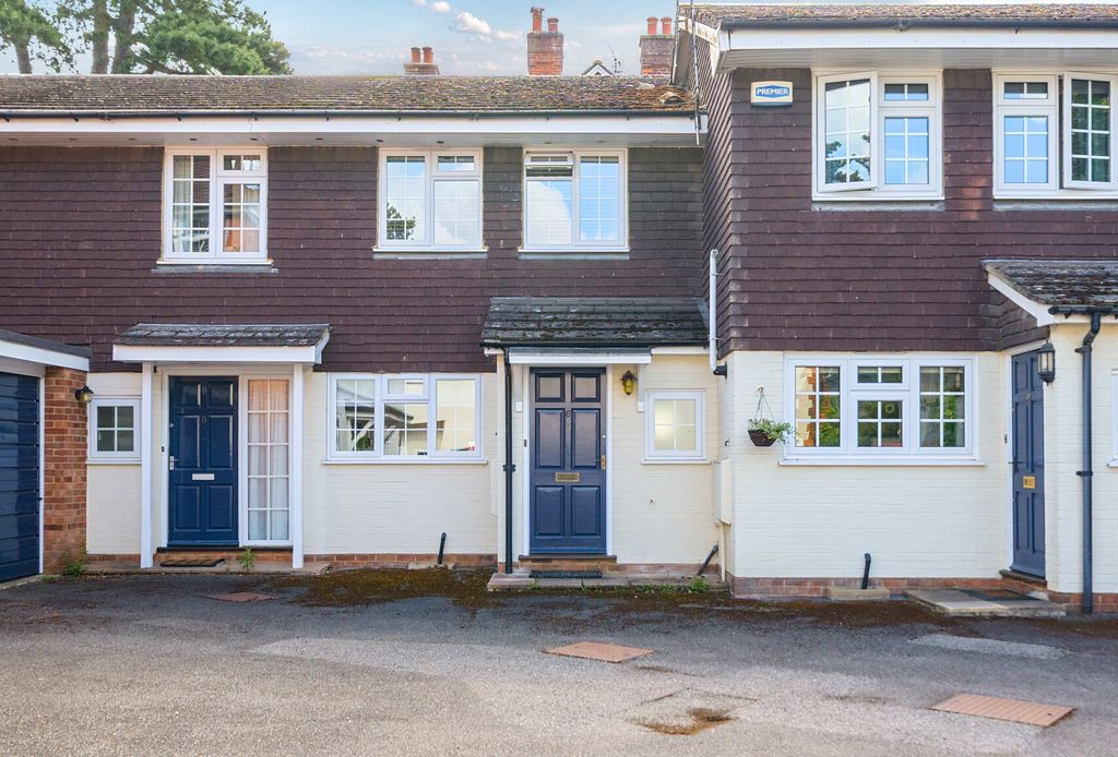 Property photo 1 of 15 1470531-4-6A22915...