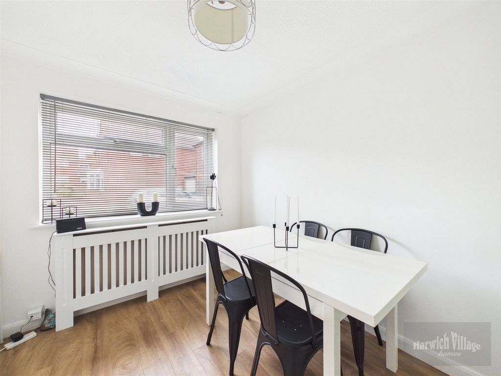 Property photo 3 of 21 Picture 3