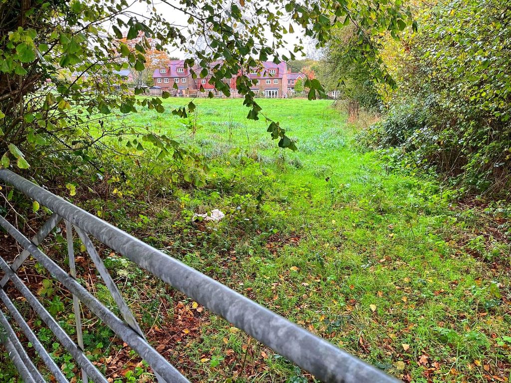 Property photo 3 of 10 Picture No. 09