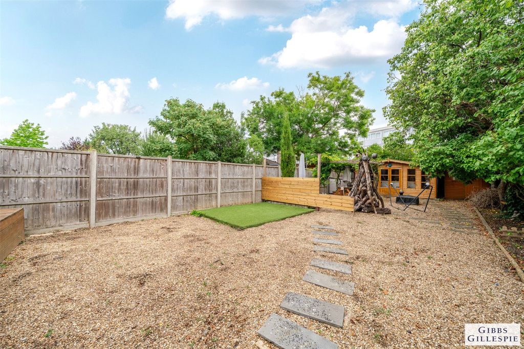 Property photo 3 of 17 Picture No. 25