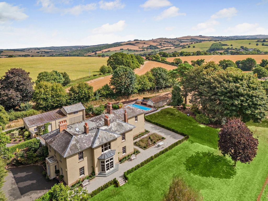 Property photo 1 of 5 Shobrooke House