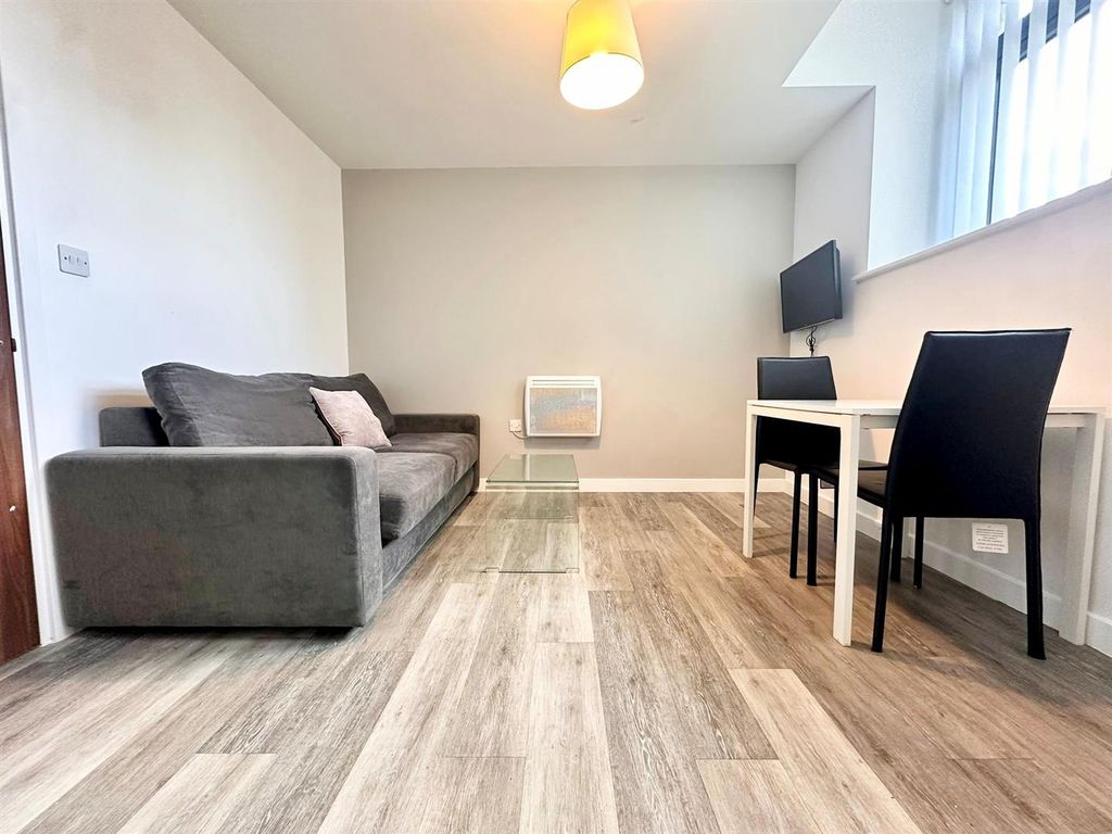 Property photo 2 of 9 Living Room.Jpg