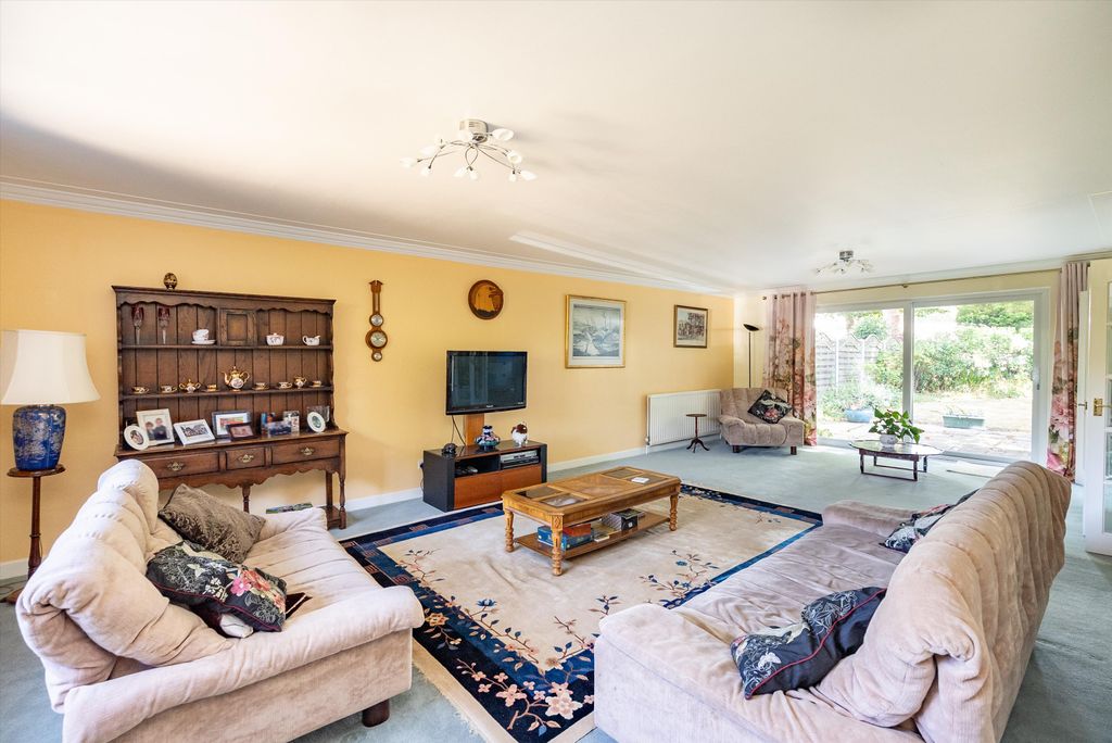 Property photo 1 of 16 Image