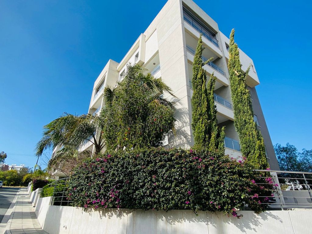 Property photo 1 of 26