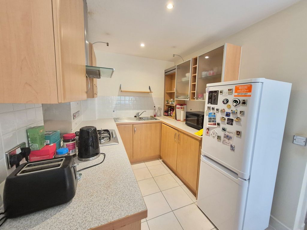 Property photo 3 of 12 Picture No. 14