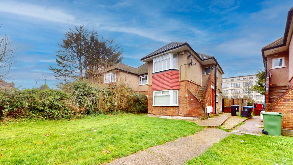 Property photo 2 of 22